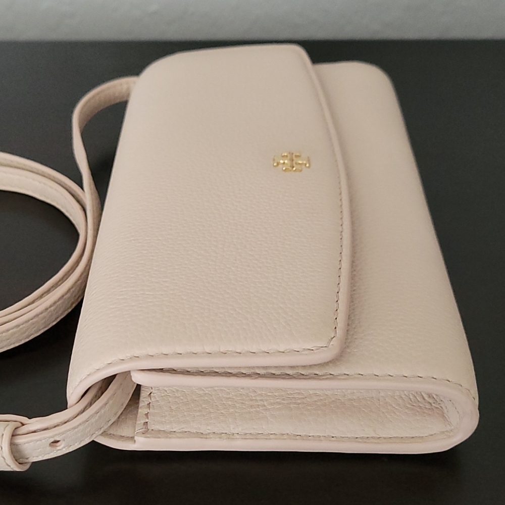 Tory Burch Robinson Convertible Crossbody - Picture 6 of 16